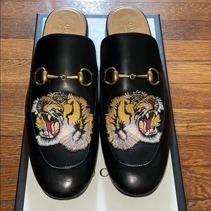 Gucci Princeton Tiger embossed slipper.
